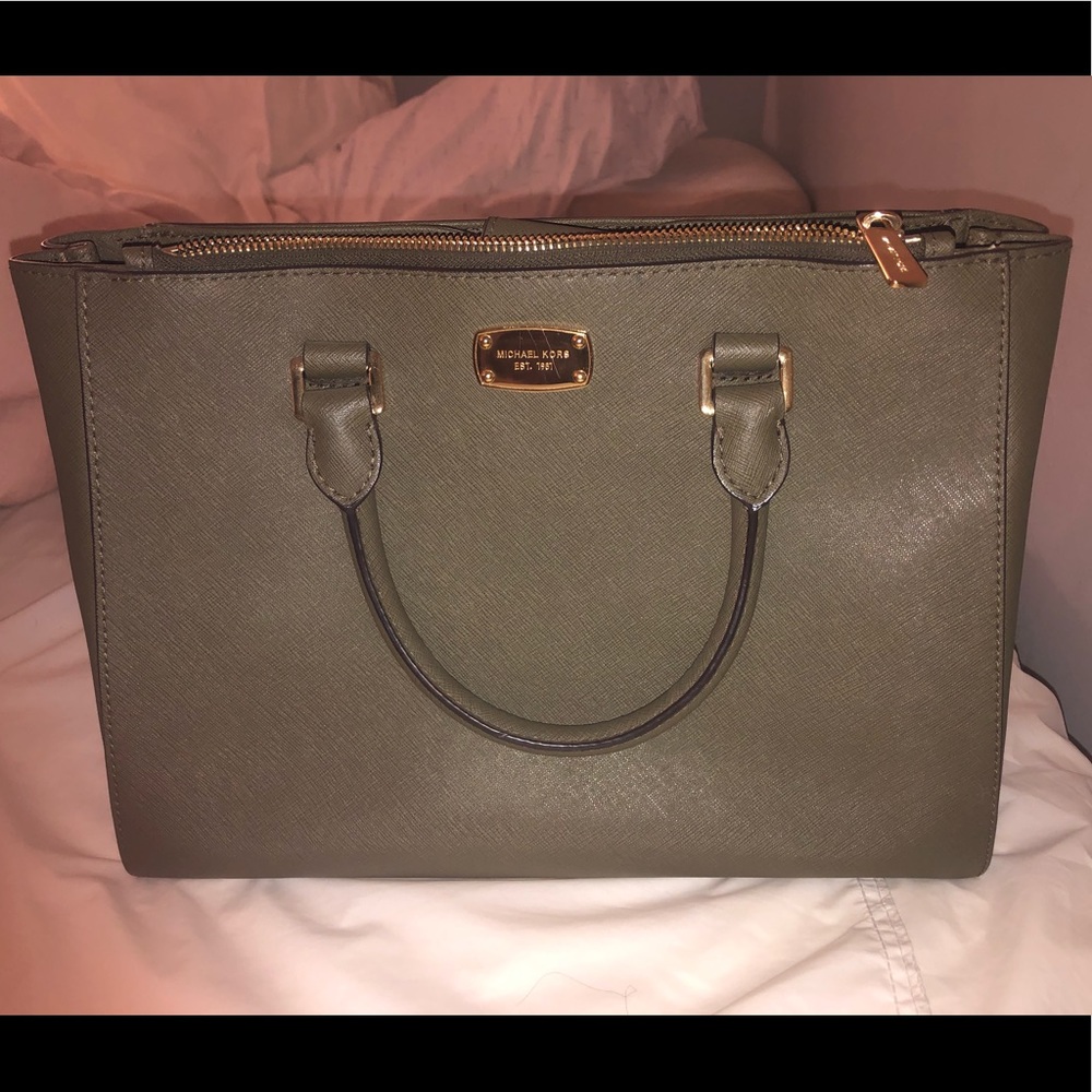 Olive green michael Kors bag with matching wallet